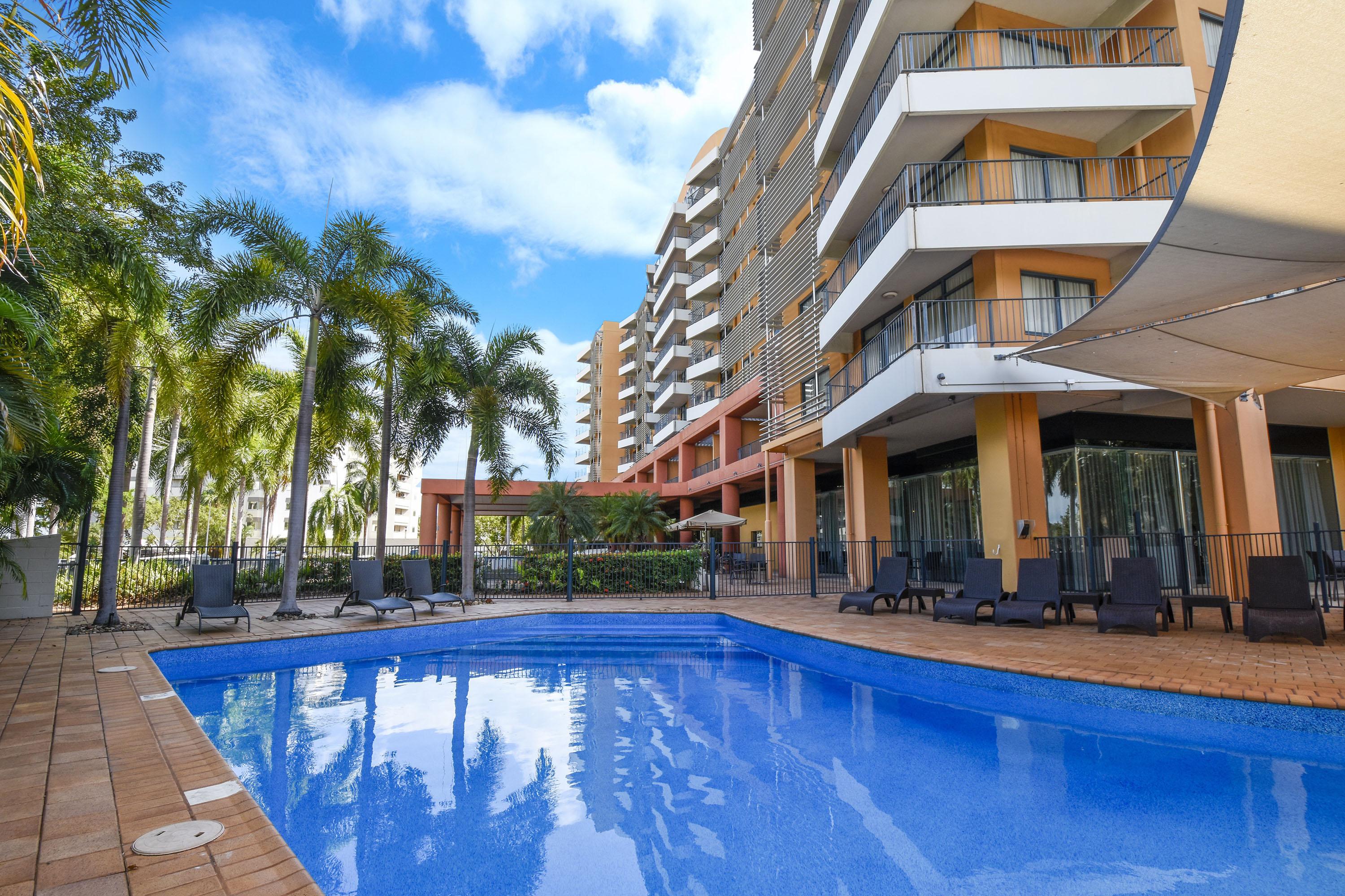 Mantra On The Esplanade Aparthotel Darwin Exterior photo